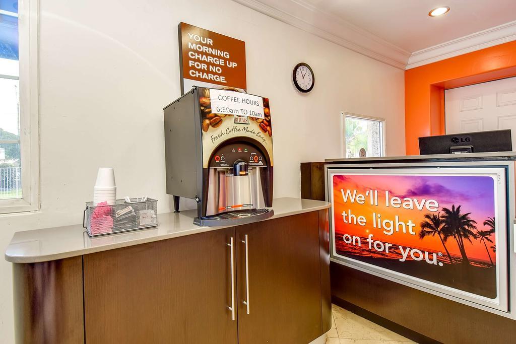 Motel 6 Garden Grove Zewnętrze zdjęcie