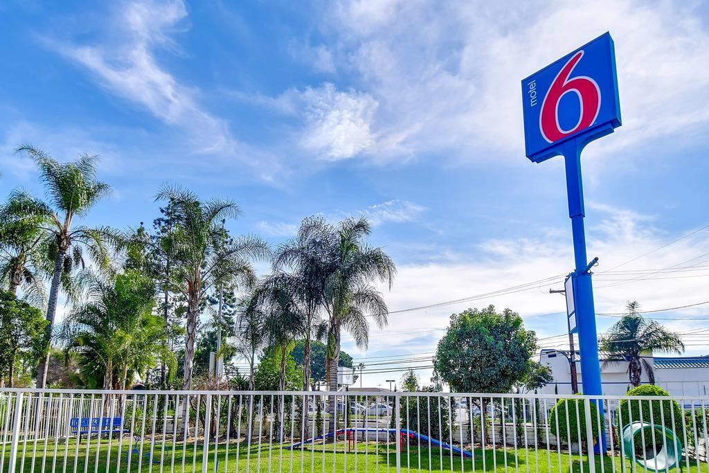 Motel 6 Garden Grove Zewnętrze zdjęcie